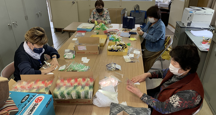 手作りマスク800枚を 福崎町に寄贈