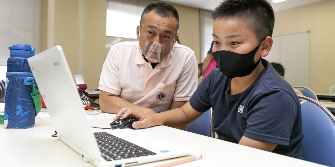 子どもたちに夏の思い出をプログラミングで海のSDGs！