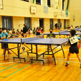 3年ぶりに 小中学生の卓球大会開催