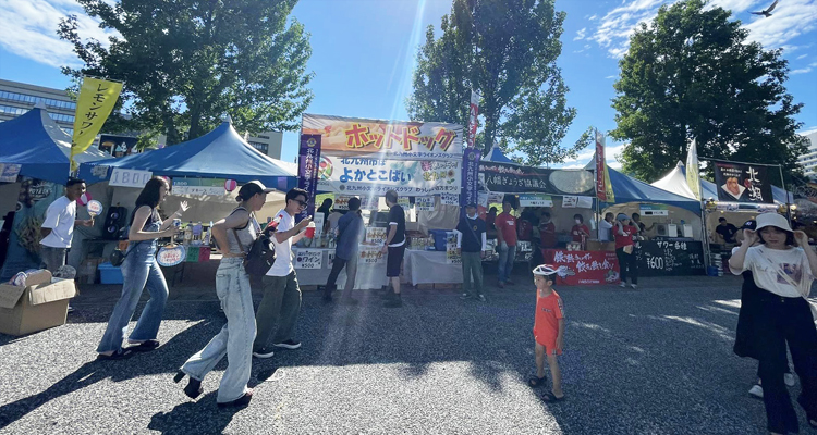 事業資金獲得のため 夏祭りに出店