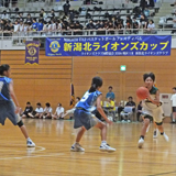 小学生のバスケットボール大会開催