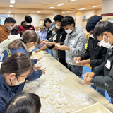 みんなで楽しみ味わった餅つき会