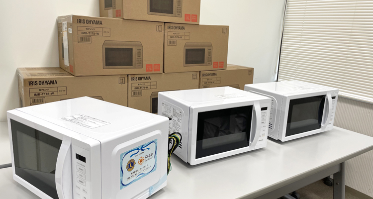 小児病棟の付き添い家族のため電子レンジ寄贈