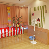 姉妹クラブ合同で小児病棟に扇風機を寄贈